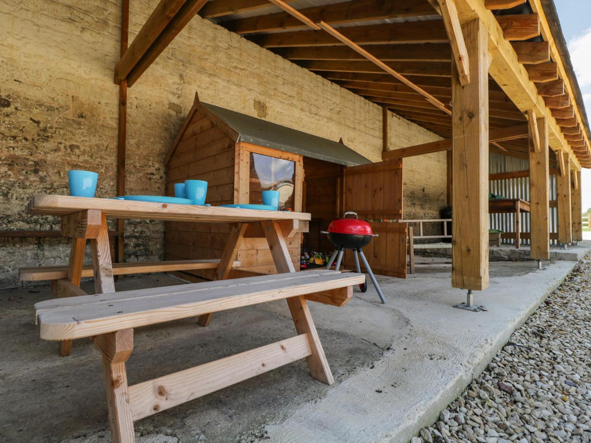 The Old Barn Villa Witney Luaran gambar