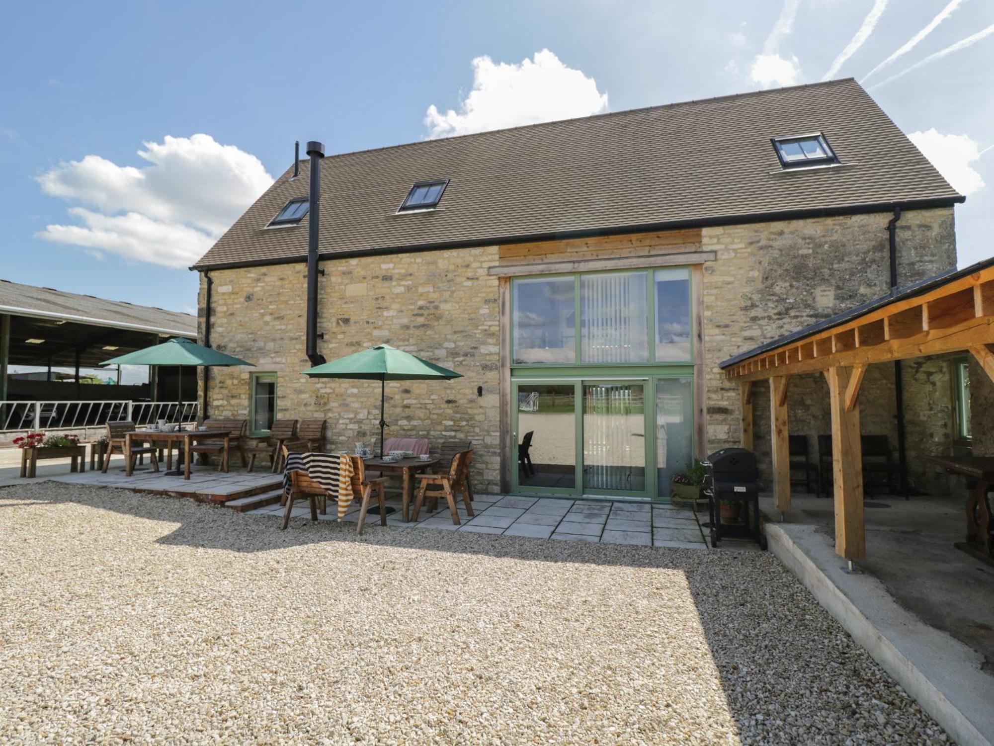 The Old Barn Villa Witney Luaran gambar